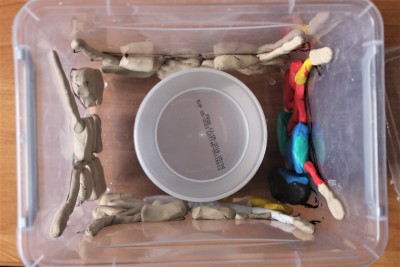 Ostatecznie nie użyłem tego opakowania po wacikach.